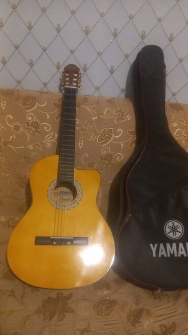 ikinci el gitarlar: Yeni kimidi