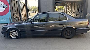 e34 540: BMW 5 series: 1994 г., 2 л, Механика, Бензин, Седан — 4