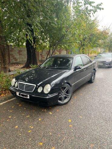 Mercedes-Benz: Mercedes-Benz E 320: 2001 г., 3.2 л, Автомат, Бензин, Седан