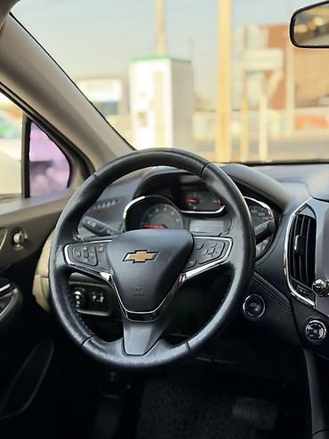 chevrole: Chevrolet Cruze: 2017 г., Бензин, Седан — 5