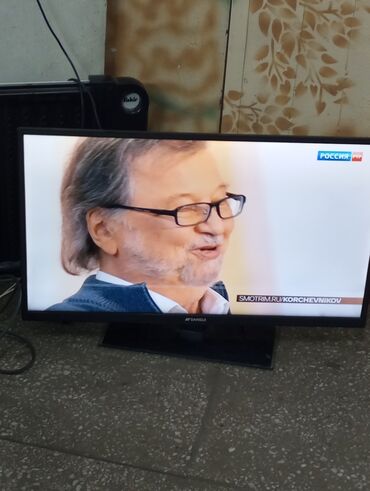 телевизор hisense 40 дюймов: LED-телевизор SANSUI, диагональ около 32–40". Особенности: - Тонкая