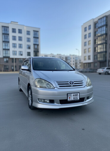 Toyota: Toyota Ipsum: 2003 г., 2.4 л, Автомат, Бензин, Минивэн — 1