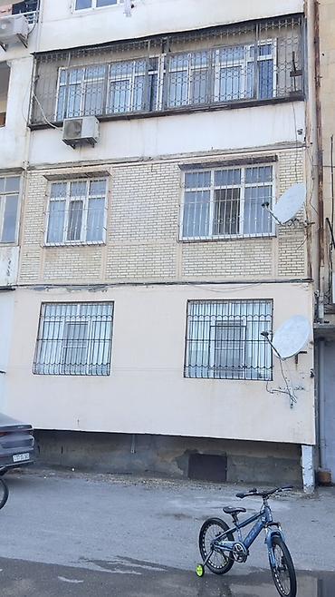 Mənzillərin satışı: Bakı, Bakıxanov qəs., 3 otaqlı, Köhnə tikili, m. Neftçilər, 97 kv. m — 3