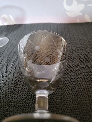 Čaše: Casice kristal,gravura za zestoko pice 1960g.+. Casice su — 11