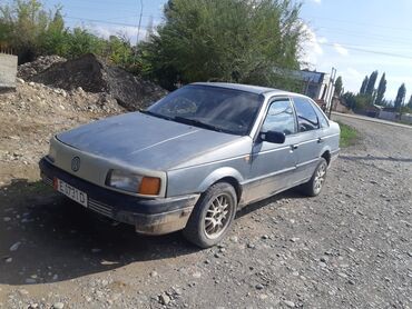 Volkswagen: Volkswagen Passat: 1991 г., 1.8 л, Механика, Бензин, Седан