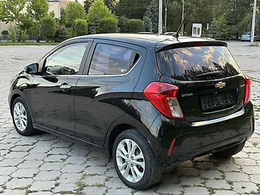 spark 2018: Chevrolet Spark: 2018 г., 1 л, Вариатор, Бензин, Хэтчбэк — 4