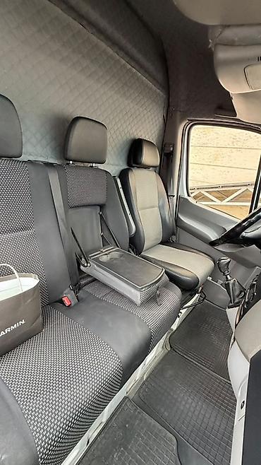 Жеңил жүк ташуучу унаа, Mercedes-Benz, Колдонулган — 6