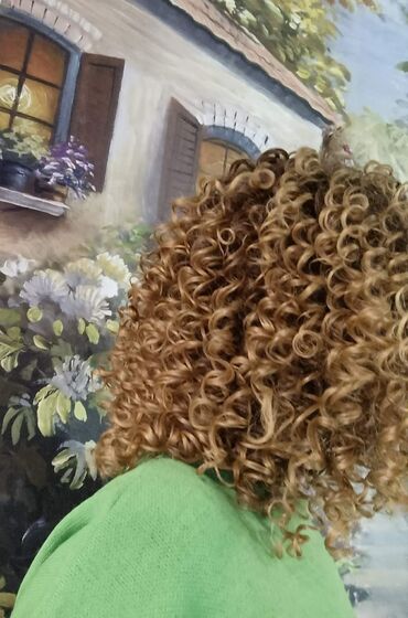 Perike i klipse: Lace Front perika

Cena:3700din — 3