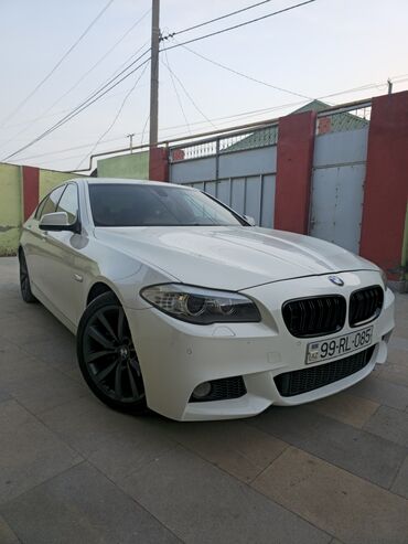 BMW: BMW 528 -dir. 245 at gücüdür. Texpasporta m5 peçat olunub. Disklər — 2