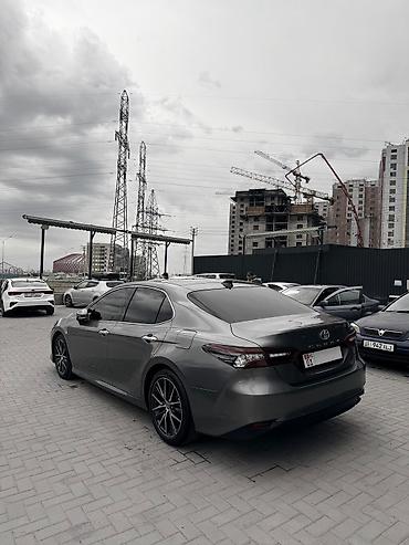 corolla s: Toyota Camry: 2021 г., 2.5 л, Автомат, Бензин, Седан — 2
