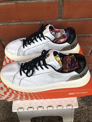 Patike: Bogner patike – bele kožne lifestyle/sneakers patike sa crnim pertlama — 8