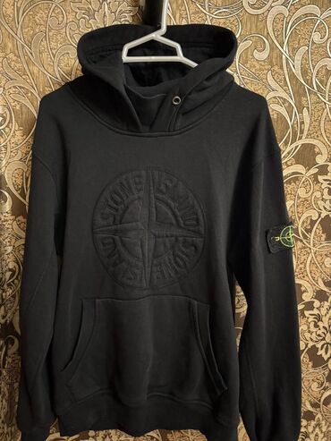 kisi hediyye: Stone Island Hoodie. 
Stone Island Men's and Women's Hoodie. Size: M