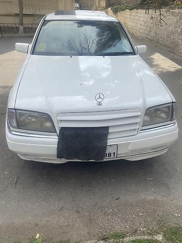 c180 1994: Mercedes-Benz 220: 2.2 l | 1994 il — 3