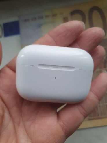Mobil telefonlar üçün digər aksesuarlar: Apple " AirPods 2 gen " az səliqəli işlənib 400 manata alınıb — 6