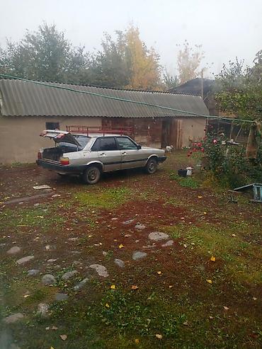 Audi: Audi 80: 1986 г., Седан — 11