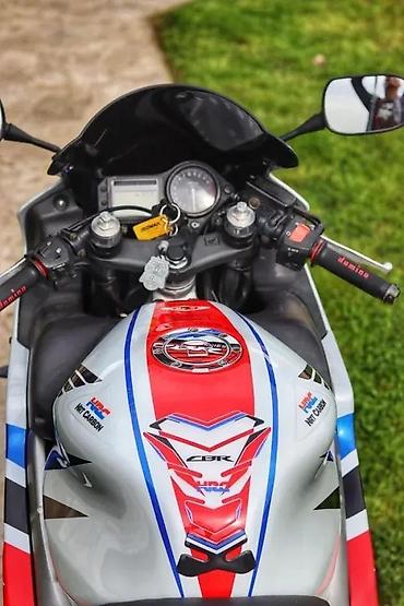 Delovi za motocikle: 3d stikeri - stikeri po želji - 1985 📌 opis: 3d stikeri za motore - — 12