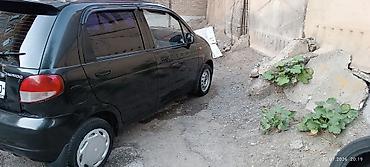 Другие автомобили: Компактный городской хэтчбек черного цвета. Основные особенности: - — 6