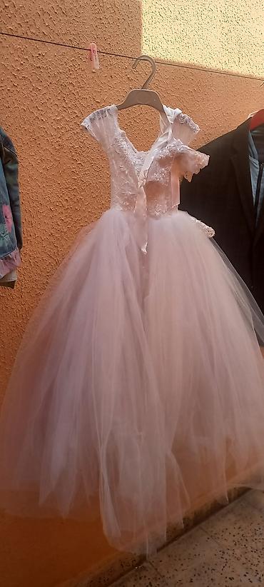 Uşaq üçün zərif ağ ziyafət/libas paltarı - Model: Uzun, tüllü ətəkli lalafo.az -da Uşaq üçün zərif ağ ziyafət/libas paltarı - Model: Uzun, tüllü ətəkli