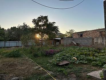 Продажа коттеджей и домов: Г.Кара Балта Продаю дом по улице Владимирова 25 участок 6.7 соток — 2