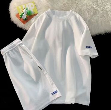 белый кастюм: Костюм с шортами, Китай, XS (EU 34), S (EU 36)
