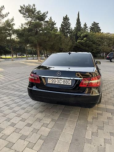 Mercedes-Benz: Mercedes-Benz E 220: 2.2 l | 2009 il Sedan — 5