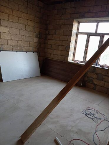 Həyət evləri və villaların satışı: 5 otaqlı, 8 kv. m, Orta təmir — 6