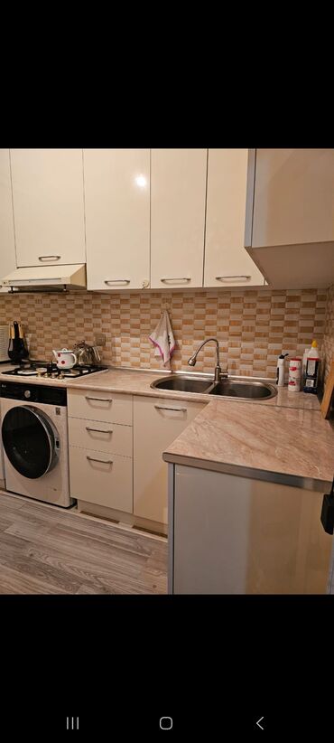 Uzunmüddətli kirayə mənzillər: Masazirda kuruqa yaxin yolun qiraginda bina evi kiraye verilir 2 ci — 6