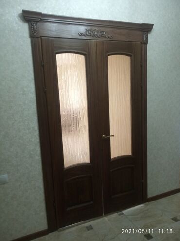 Обшивка лестниц: Лестница двери лучшего качества. звоните — 26