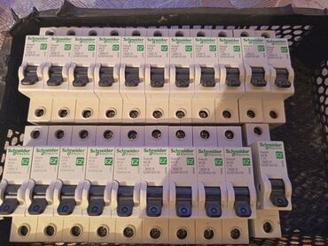 Boşqablar: 1 faza, Elektrik avtomat, 230 Vt, Ünvandan götürmə, Kredit yoxdur