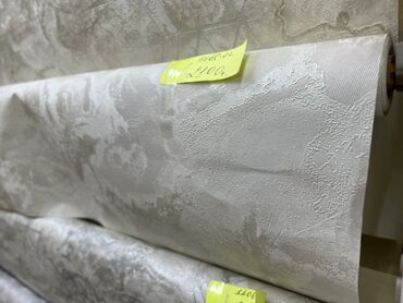 сколько стоит краска для стен: Обои рулонные, светлые, с рельефной фактурой и тонким перламутровым