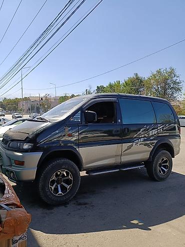 сиденье делика: Mitsubishi Space Gear: 1997 г., Минивэн — 3