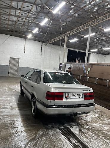 Volkswagen: Volkswagen Passat: 1996 г., 1.6 л, Механика, Газ, Седан — 6