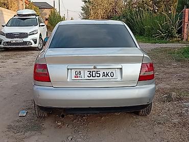 айди а6: Audi A4: 1997 г., 1.8 л, Механика, Газ, Седан — 4