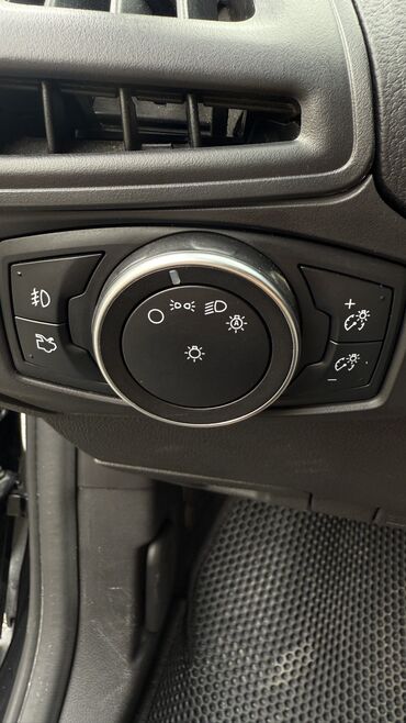 Ford: Ford Focus: 2016 г., 2 л, Робот, Бензин, Седан — 21