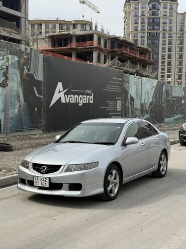 срочно в связи с переездом: Honda Accord: 2003 г., 2 л, Автомат, Бензин, Седан