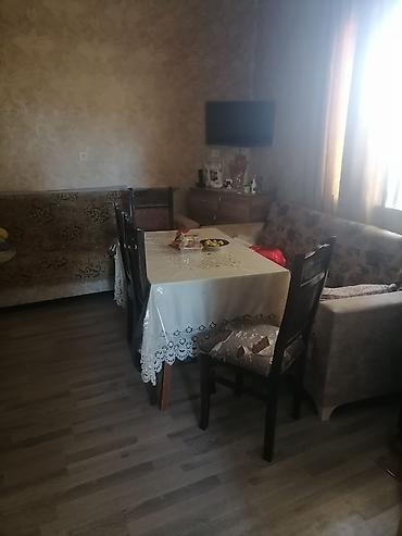 2 otaq: Köhnə Suraxanı bazara yaxın 3 otaq Al markete yaxın — 4