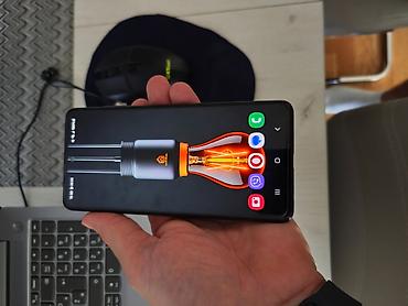 Samsung: A 52s odlično stanje 6/128 gb Prefektno ocuvan stanje 9.7 sa — 2