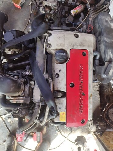 медицинская кровать с электроприводом бу: Бензиновый мотор Mercedes-Benz 2003 г., 2 л, Б/у, Оригинал, Германия