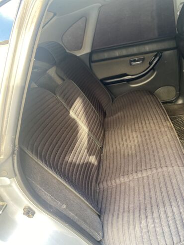 кормашек соната: Subaru Legacy: 2002 г., 2 л, Автомат, Бензин, Седан