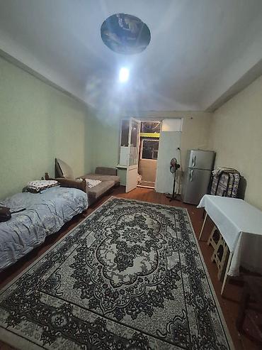 yaşmada: Kirayə verilən 1 otaqlı yaşayış yerin 2nomreli tibb kollecin arxasinda — 1