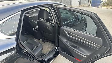 avante 2017: Hyundai Grandeur: 2019 г., Гибрид, Седан — 8