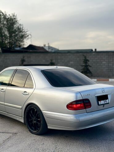 Mercedes-Benz: Mercedes-Benz E-Class: 2001 г., 4.3 л, Автомат, Бензин, Седан