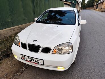 продаю приус: Daewoo Lacetti: 2003 г., 1.6 л, Автомат, Бензин, Седан