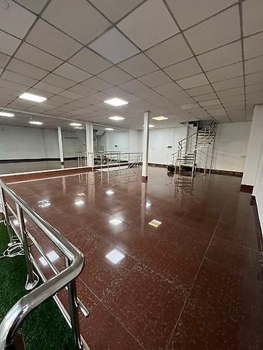 в цум: Магазин, Отдельностоящий магазин, 135 м² Действующий, Без оборудования, С ремонтом, Water сommunications, Electricity сommunications, Отдельный вход, 1 линия — 4