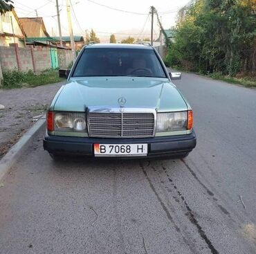 продаю мерс 1320: Mercedes-Benz 230: 1985 г., 2.3 л, Механика, Бензин, Универсал