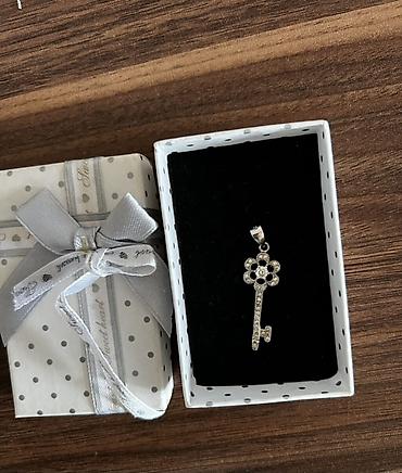 hədiyyə dəsti: Dəstə daxildir: Sırğa, Gümüş, 925 Əyar — 4