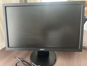 треснул экран: Монитор, Acer, Колдонулган, LCD, 17" - 18"