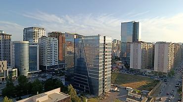 studio menzil: Xətai metrosunun yanında, yeni tikili 16 mərtəbəli binanın 15-ci — 9