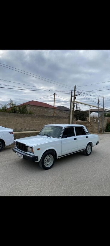VAZ (LADA): VAZ (LADA) 2107: 1.6 l | 2009 il 111111 km Sedan — 2