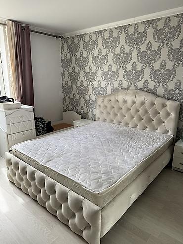 Продаю двухспальную кровать с двумя тумбочками - Размер спального
